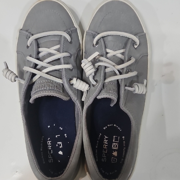Sperry Light Gray Sneakers with White Laces - Picture 6 of 8